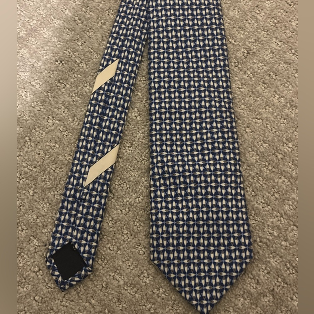 Salvatore Ferragamo men’s luxury tie